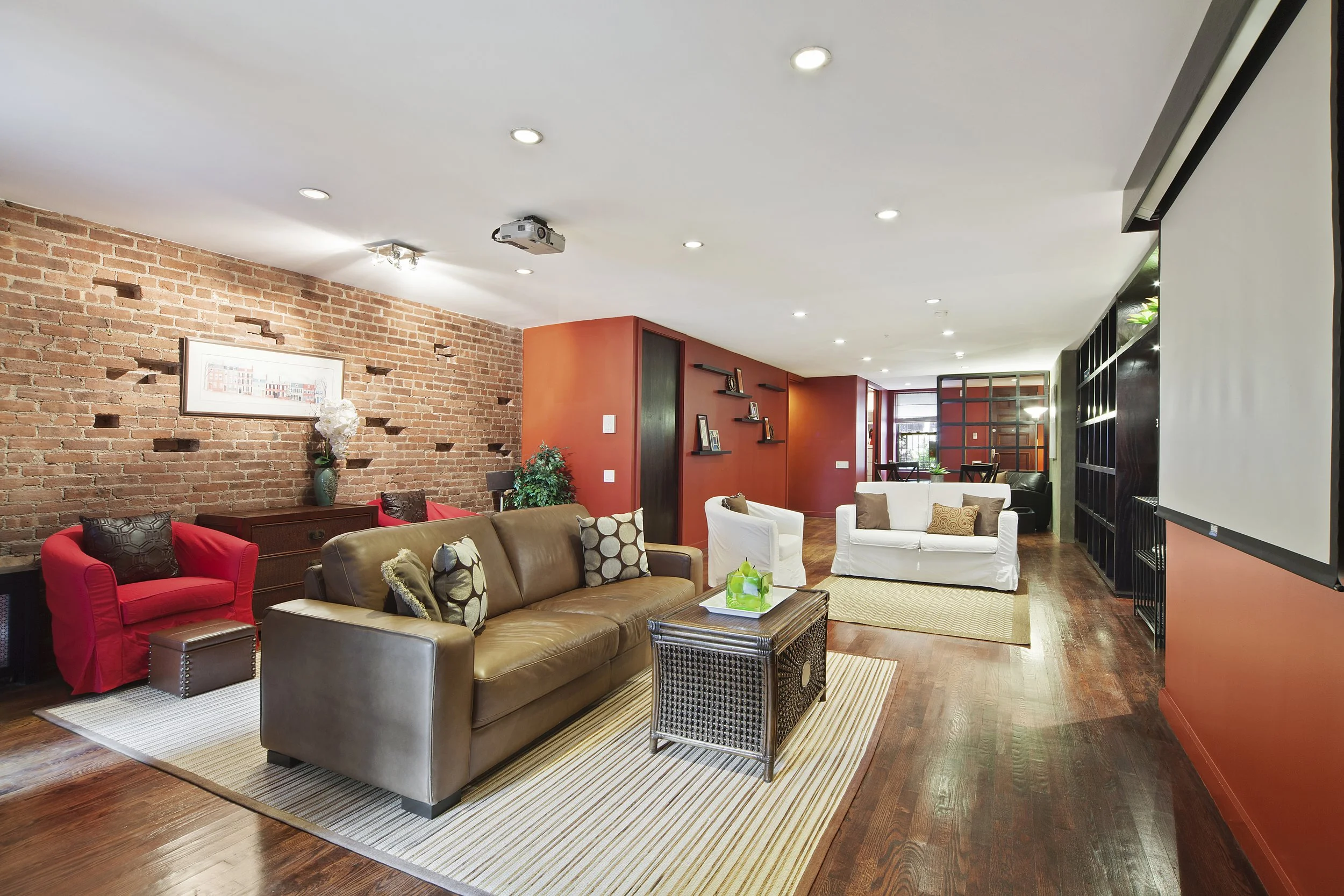 EXAMPLE: FOUR-STORY LOFT TOWNHOUSE
